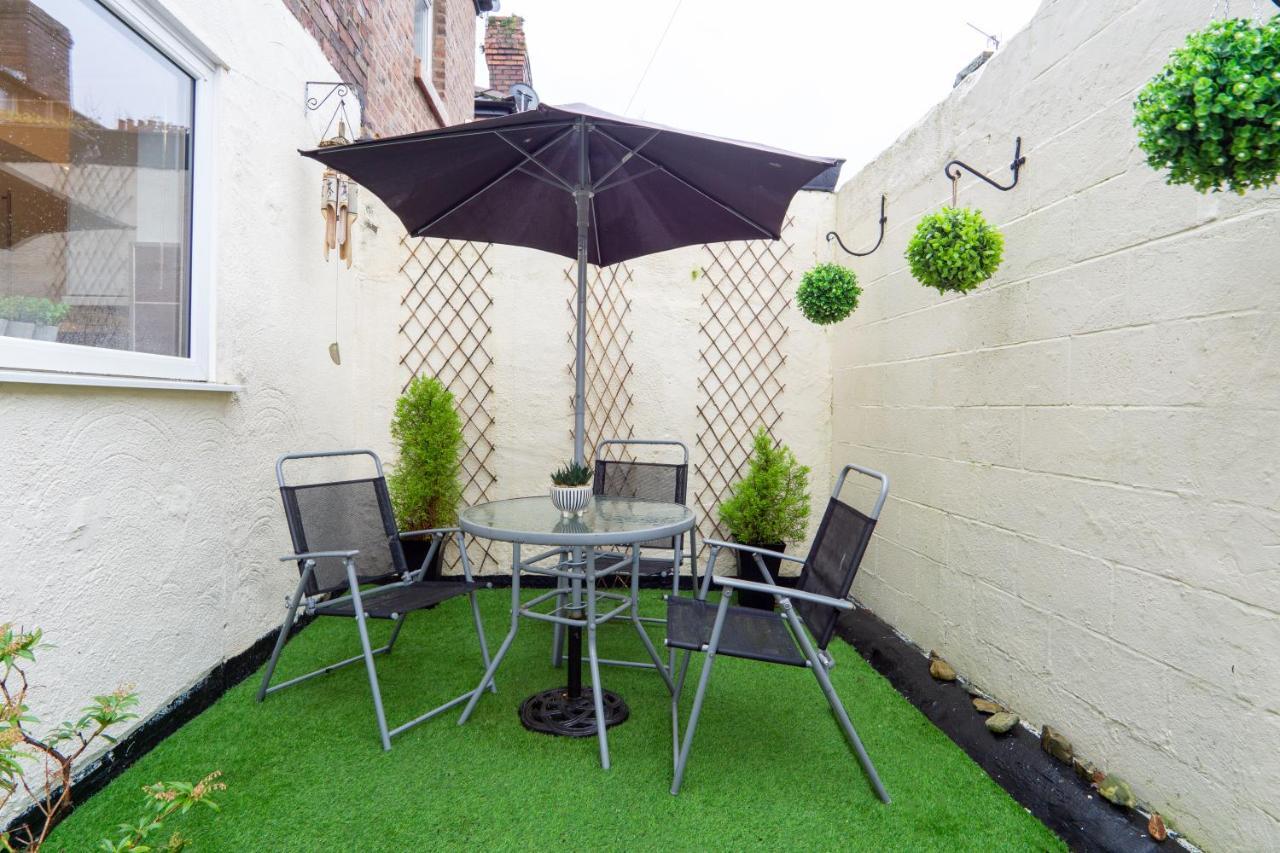 Air Host And Stay - Stanley Park House, 2 Mins From Lfc, Sleeps 7 Liverpool Exterior foto